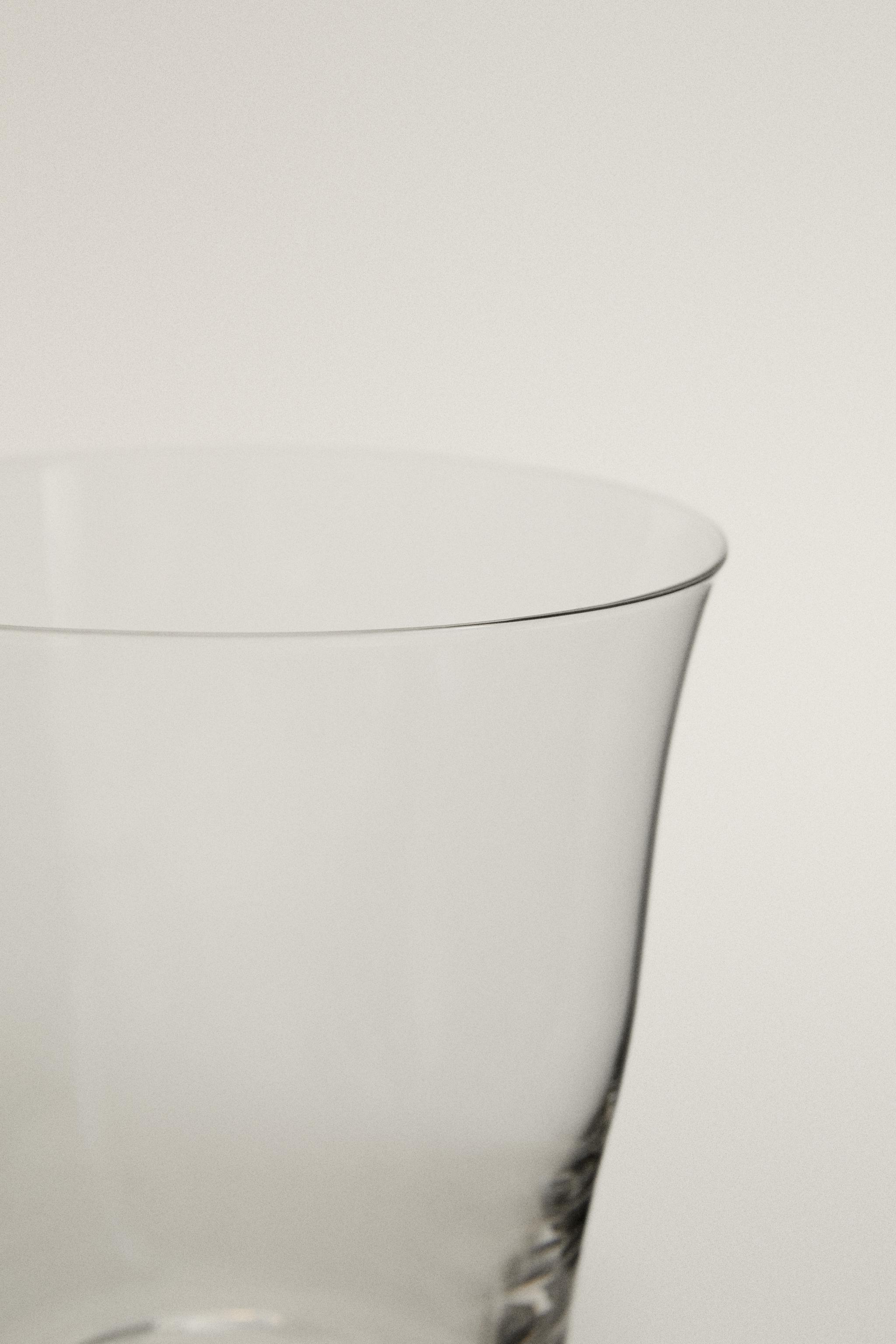 GLASS TUMBLER